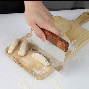 Raspador de Acero Inoxidable con Mango de Madera para Repostería, Cortador de Hierbas, Utensilios de Cocina para Hornear, Cortador de Masa de Pizza - Product Image 3