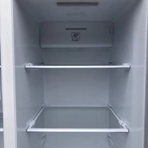 Refrigerador de Puerta Francesa de 570 Litros con Dispensador de Agua, Control de Temperatura de Frecuencia Variable, Enfriamiento por Aire, Sin Escarcha - Product Image 6