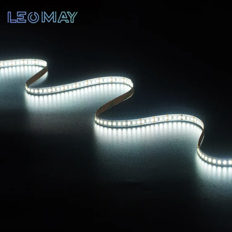 Однолинейный теплый белый световой ленточный светильник Ip20 8 мм ширина постоянного тока 24 вольт 15 Вт Smd 2835 Светодиодная лента