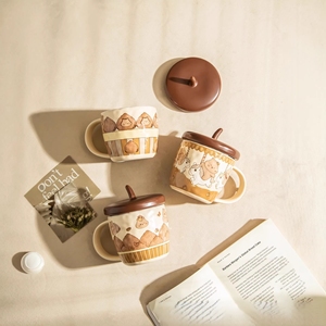 <span class=keywords><strong>Tazza</strong></span> in Ceramica con Stampa Cartoon di Capibara, con Coperchio e Cucchiaio, Regalo Ideale per Migliori Amiche - Product Image 2