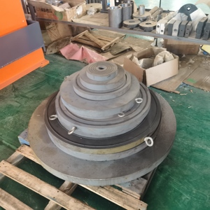 Pince hydraulique papillon de type griffe pour plateforme horizontale avec mécanisme à griffes, construction métallique, garantie 1 an - Product Image 3