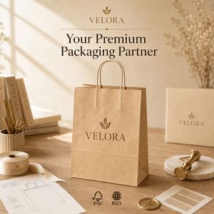 Sacs cadeaux en papier kraft de luxe faits à la main avec logo personnalisé imprimé et poignées en ruban estampé à chaud pour les petites entreprises de vente au détail de vêtements - Product Image 3