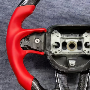 Accessoires de voiture rouges pour Dodge Charger <span class=keywords><strong>Challenger</strong></span> Hellcat Charger <span class=keywords><strong>Challenger</strong></span> SRT <span class=keywords><strong>RT</strong></span> 2015 2016 Volant en fibre de carbone - Product Image 2