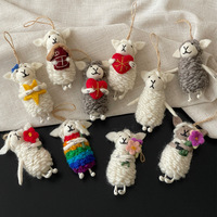 Porte-clés en feutre de laine en forme de mouton, fait main, tricoté, breloque de sac animalière, assortiment, mini cadeau, logo personnalisé, vente en gros, OEM
