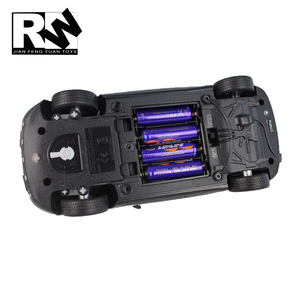 RW <span class=keywords><strong>auto</strong></span> giocattolo autorizzata scala 1/18 Fiat <span class=keywords><strong>500X</strong></span> <span class=keywords><strong>auto</strong></span> radiocomandata per bambini - Product Image 4