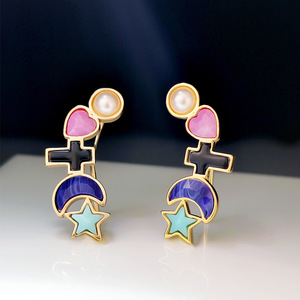 Orecchini a perno con croce, stella, luna e cuore, con dettagli colorati, stile retrò, accessori moda da donna - Product Image 4