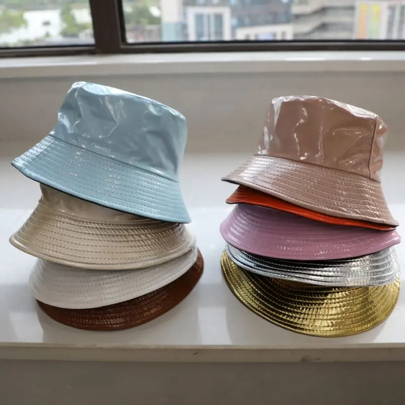 2023 파티 클럽 좋은 품질의 가죽 반짝이 세련된 버킷 모자를 착용 배송 준비