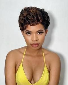 Peluca <span class=keywords><strong>de</strong></span> cabello humano rizado Pixie <span class=keywords><strong>de</strong></span> densidad 150% para mujeres negras, pelucas <span class=keywords><strong>de</strong></span> corte corto cabello Remy al por mayor peluca Frontal <span class=keywords><strong>de</strong></span> encaje - Product Image 4