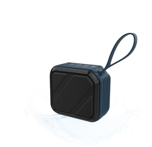 Di động ngoài trời loa chống thấm nước với âm bass mạnh mẽ RGB <span class=keywords><strong>LED</strong></span> chiếu sáng treo dây đeo cho du lịch cắm trại hoạt động ngoài trời - Product Image 1