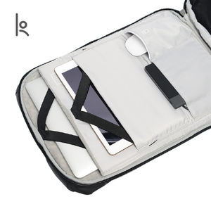 กระเป๋าเป้กันขโมยสำหรับผู้ชาย ดีไซน์สวย ทนทานต่อการตัด ป้องกันน้ำ ช่องเสียบ USB สำหรับชาร์จ ใส่แล็ปท็อปได้ - Product Image 5