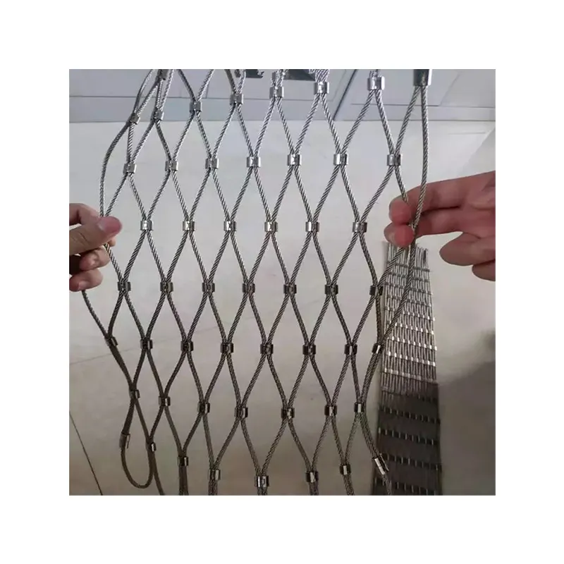 Precio de fábrica Malla de cuerda de alambre Malla de hierro de acero inoxidable para Aviary Zoo