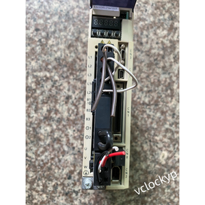 1PCS NUEVO Yaskawa SGDV-1R6A01A SGDV1R6A01A - Product Image 3