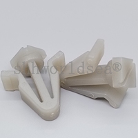 100 pièces/sac, clip en plastique pour Nissan, 6231801W00, 62318V7000