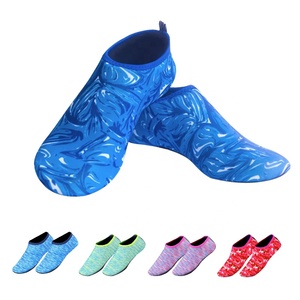 Calzini Acquatici Unisex Antiscivolo ad Asciugatura Rapida per Sport, Nuoto, Immersioni, Surf, Camminata a Piedi Nudi sulla <span class=keywords><strong>Sabbia</strong></span> e Spiaggia in Neoprene - Product Image 1