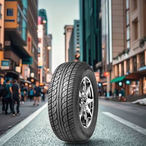 Pneus tout-terrain ultra durables 215/65R16 225/60R17 255/60R18 Caoutchouc sans chambre à air Maniabilité stable Anti-roulis SUV Voyages <span class=keywords><strong>en</strong></span> <span class=keywords><strong>famille</strong></span> Hors route - Product Image 2