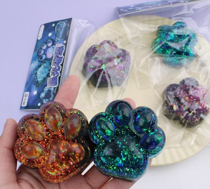 Juguetes Sensoriales Kawaii de PVC con Forma de Pata de Gato Galaxy, Juguetes Antiestrés para Niños, para Apretar y Divertirse en Familia, para Niños y Niñas - Product Image 3