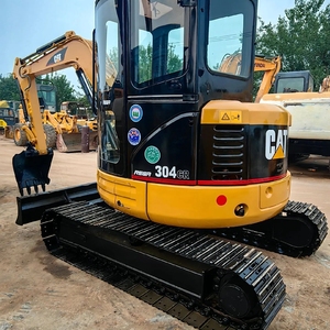 Excavatrice CAT304 4 tonnes Mini hydraulique Excellent état Cabine fermée Prix bas Fabriqué au Japon avec emballage d'origine - Product Image 2