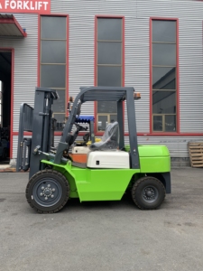 Mini chariot élévateur diesel d'occasion 3.5-7 tonnes 3 mâts 4.5m moteur à bas prix Shanghai origine chariot élévateur à combustion interne - Product Image 2