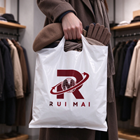 Sacs en plastique personnalisés avec logo, pochettes pour vêtements, cadeaux, emballages de marchandises, sacs à quatre doigts en LDPE, sacs de shopping