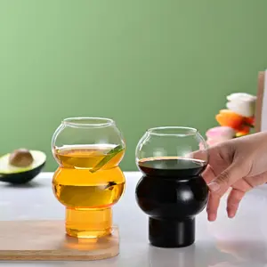 China Supplier 550ml Gourd Shaped transparent high borosilicate glass cup