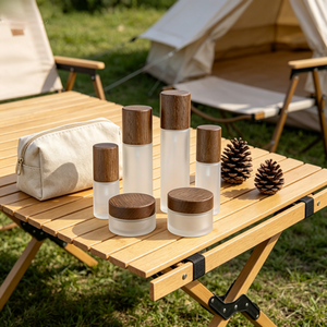 Ensemble de flacons et pots cosmétiques en verre givré Eco-Luxury 30ml 50ml 100ml 120ml avec couvercle en bambou naturel foncé - Product Image 5
