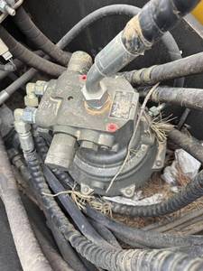 รถขุดมือสอง รถขุดบังคับวิทยุมือสองขาย รถขุดแคท 306 มือสอง - Product Image 5