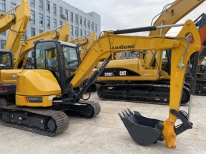 Miniexcavadora LIUGONG 9055F ZTS Nueva para Ingeniería Municipal y Mantenimiento de Paisajes - Product Image 2