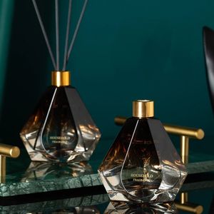 Bouteille en verre <span class=keywords><strong>de</strong></span> couleur unique <span class=keywords><strong>de</strong></span> luxe grand <span class=keywords><strong>diffuseur</strong></span> <span class=keywords><strong>de</strong></span> roseau vide <span class=keywords><strong>de</strong></span> 100ml 150 200 500 avec des bâtons <span class=keywords><strong>de</strong></span> bouchon - Product Image 5