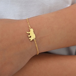 Bracelet à breloques ours anti-ternissement, style minimaliste original, bijoux fantaisie pour enfant, cadeau tendance - Product Image 1