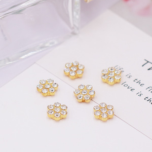 Fleurs en strass 10 mm à dos plat, décorations pour nail art, accessoires DIY multicolores - Product Image 3