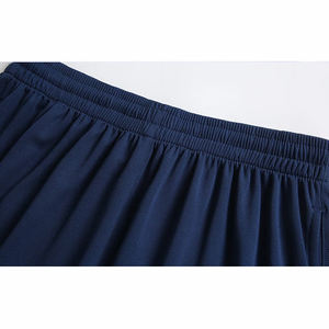 Conjunto de Uniforme de Fútbol Personalizado con Logotipo, Sublimado, de Alta Calidad, Secado Rápido, Transpirable, de Poliéster, para Clubes y Entrenamientos - Product Image 3