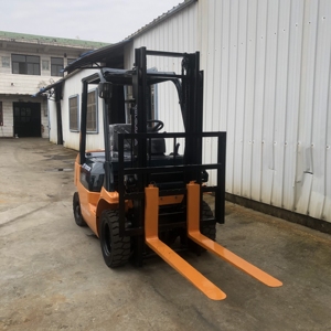 Second Hand Used High Quality Hot Japan Original for 2 Ton Diesel Forklift Truck Narrow Aisle Applications 1 Year Warranty - Product Image 6
