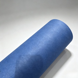 Tissu non tissé SMS 100% polypropylène bleu en rouleau pour draps médicaux jetables et bonnets chirurgicaux - Product Image 1