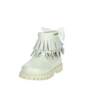 Botas Bajas para Niña Balducci, Color Marfil, con Flecos, Detalle de Mariposa y Lazo Blanco - Product Image 6