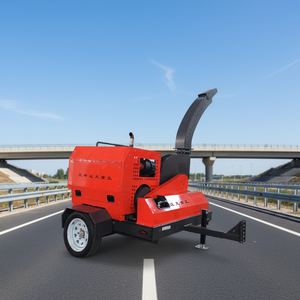 Broyeur de bois diesel, capacité de 2 à 4 T/H, pour le traitement des déchets de jardin et des branches d'arbres - Product Image 1