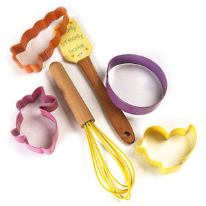Ensemble de pâtisserie en silicone à thème de Pâques de 6 pièces comprenant des emporte-pièces en forme de lapin, de carotte, d'<span class=keywords><strong>oiseau</strong></span>, un fouet, une <span class=keywords><strong>spatule</strong></span>, des outils de cuisine écologiques - Product Image 5
