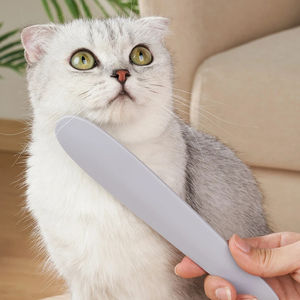 Al por mayor: Peines para mascotas, peines para la lengua, cepillos para la eliminación de pelo y removedores de picazón para la ducha, portátiles, para pelo largo y corto, suministros de aseo para gatos - Product Image 5