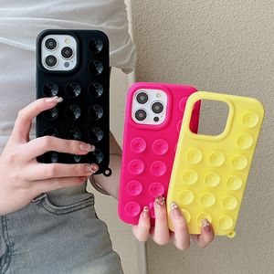 Funda protectora de silicona a prueba de golpes con ventosa y logotipo personalizado, venta al por mayor de fábrica, económica, adecuada para todos los modelos de teléfono. - Product Image 2