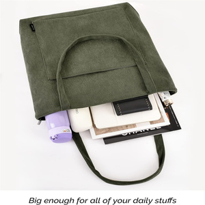 <span class=keywords><strong>Sac</strong></span> fourre-tout de grande capacité <span class=keywords><strong>Sac</strong></span> <span class=keywords><strong>à</strong></span> <span class=keywords><strong>main</strong></span> en velours côtelé pour femmes <span class=keywords><strong>Sac</strong></span> <span class=keywords><strong>à</strong></span> <span class=keywords><strong>main</strong></span> simple personnalisé Teen College pour femmes - Product Image 4