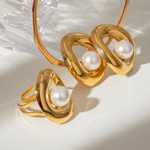 Geometric Pearl <b>Clip</b> <b>On</b> <b>Earrings</b> 18k Gold Plated Stainless Steel Everyday Wear Jewelry - Product Image 4