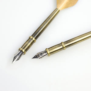 Ensemble de plumes de dinde rétro personnalisées avec encre dorée, cadeau mignon de <span class=keywords><strong>calligraphie</strong></span> <span class=keywords><strong>d</strong></span>'<span class=keywords><strong>oie</strong></span> pour les filles pour les fêtes - Product Image 1