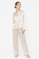 Ensemble de pyjamas en soie de mûrier 100 % pure sur mesure pour femmes, manches longues, col à revers, boutonnage, vêtements d'intérieur, logo personnalisé, OEM, vente en gros