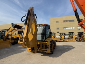Chargeuse-pelleteuse CAT 420F neuve de 8,4 tonnes, godet 4-en-1, certifiée CE EPA, 0 heure de fonctionnement, garantie complète d'usine, en stock à vendre - Product Image 6