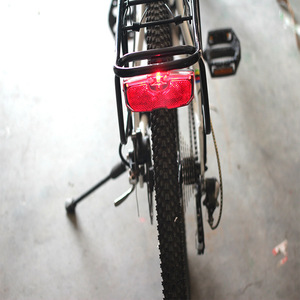 <span class=keywords><strong>Bandes</strong></span> réfléchissantes pour rayons de vélo de montagne, patchs d'avertissement pour vélo, <span class=keywords><strong>bandes</strong></span> lumineuses pour roues, feuilles réfléchissantes longues et lumineuses - Product Image 3