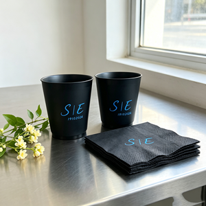 Gobelets en plastique jetables transparents givrés en PP en forme de U de 12 oz et 16 oz avec couvercle pour thé au lait, boba, monogramme noir, logo de mariage personnalisé - Product Image 1