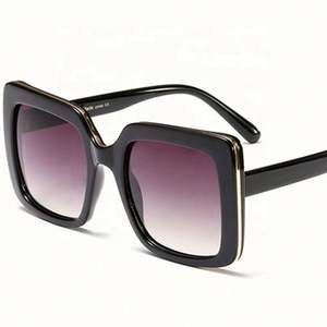 Lunettes de soleil carrées surdimensionnées pour femme, style vintage, à monture large, dégradées, protection UV400, collection 2021, vente chaude - Product Image 3