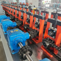 Machine de formage à froid avec boîte de vitesses, utilisée pour les rails de guidage d'ascenseur