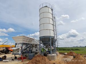 Pabrik Pencampur Beton Siap Pakai 50m³/jam 60m³/jam Otomatis Portabel Kecil Dry Mix Mobile Concrete <span class=keywords><strong>Batching</strong></span> <span class=keywords><strong>Plant</strong></span> - Product Image 6