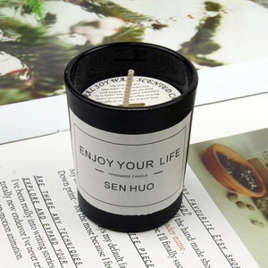 Bougie parfumée de luxe en cire de soja sans fumée pour l'aromathérapie, idéale pour les anniversaires, les fêtes, la maison, Noël et les remises de diplômes - Vente en gros - Product Image 1