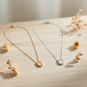 Collana con Ciondolo a V Angelina, Placcata in Oro, Catena a Serpente in Acciaio Inossidabile, Minimalista, per Uso Quotidiano, Regalo Unisex 45452 - Product Image 4